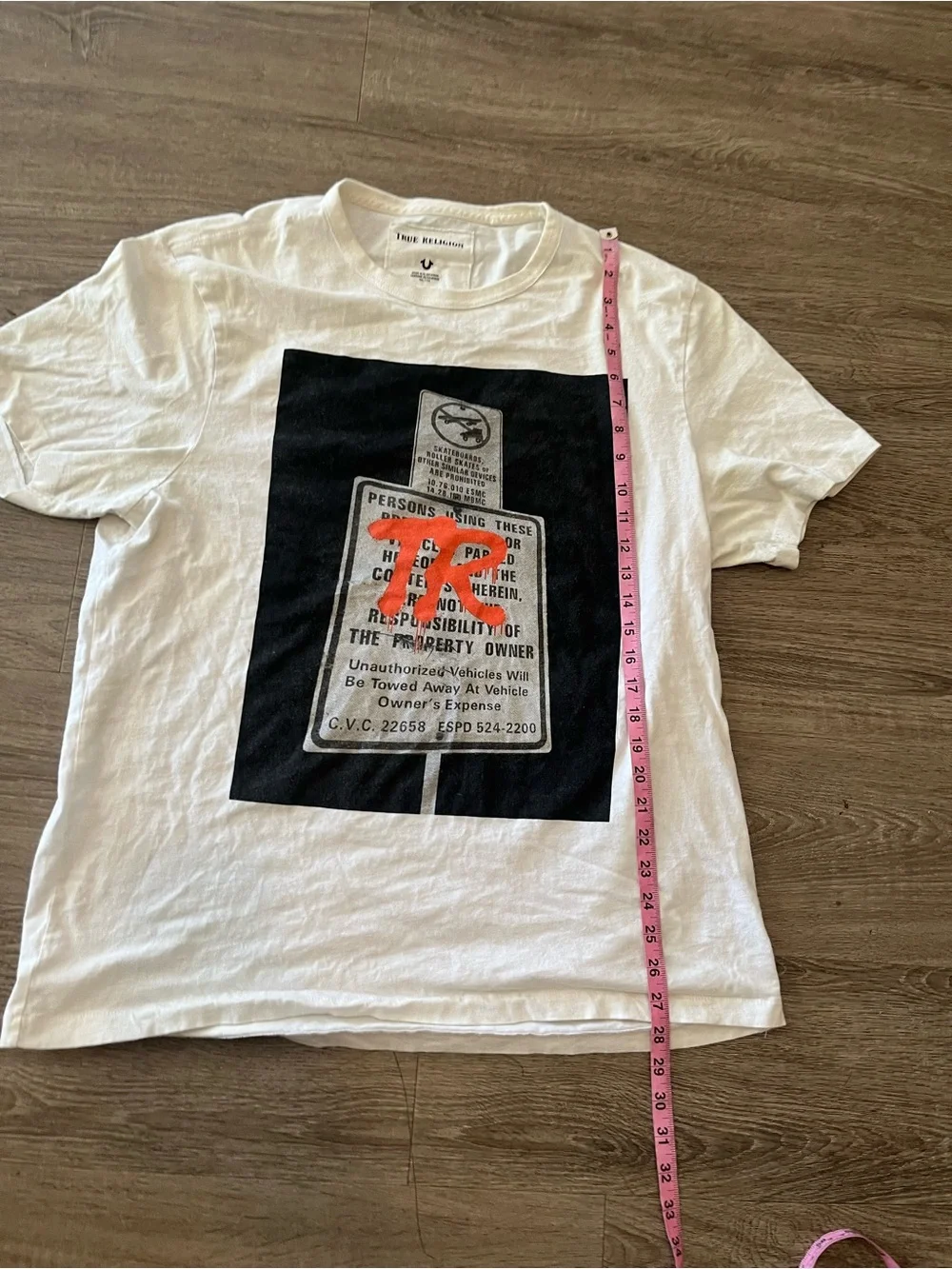 True Religion Shirt Mens XXL White Tow Away Sign TR Graffiti Graphic T Shirt